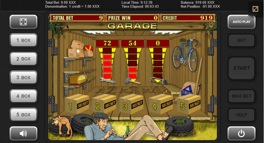 Captura de pantalla de un juego de bonificación dentro de la tragaperras 'Garage', en el que el jugador selecciona entre cinco casillas etiquetadas como 'Secreto'. Encima de las casillas hay estanterías con diversos objetos relacionados con los coches. Aparece una tabla de puntuación, que muestra los premios actuales del jugador, con 72 y 54 puntos obtenidos en las dos primeras rondas. El fondo es un garaje con un mecánico y un gato al fondo.